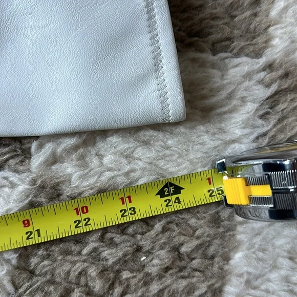 Jessica Simpson white high boots - Picture 9 of 10